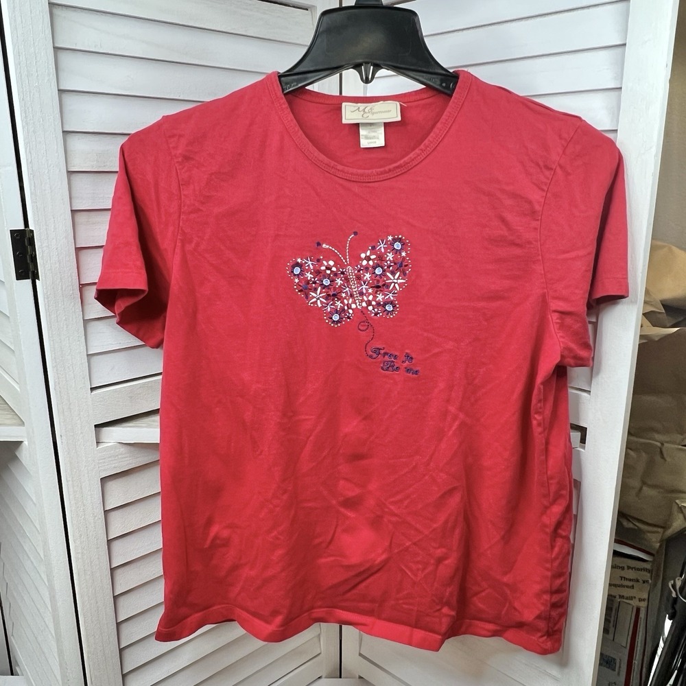 M&C Sportswear Red T-Shirt Women's L Butterfly Embroidered Free to Be Me READ